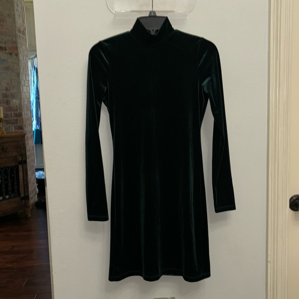 Dark green mock neck, velvet long sleeve dress. GB brand size Small.